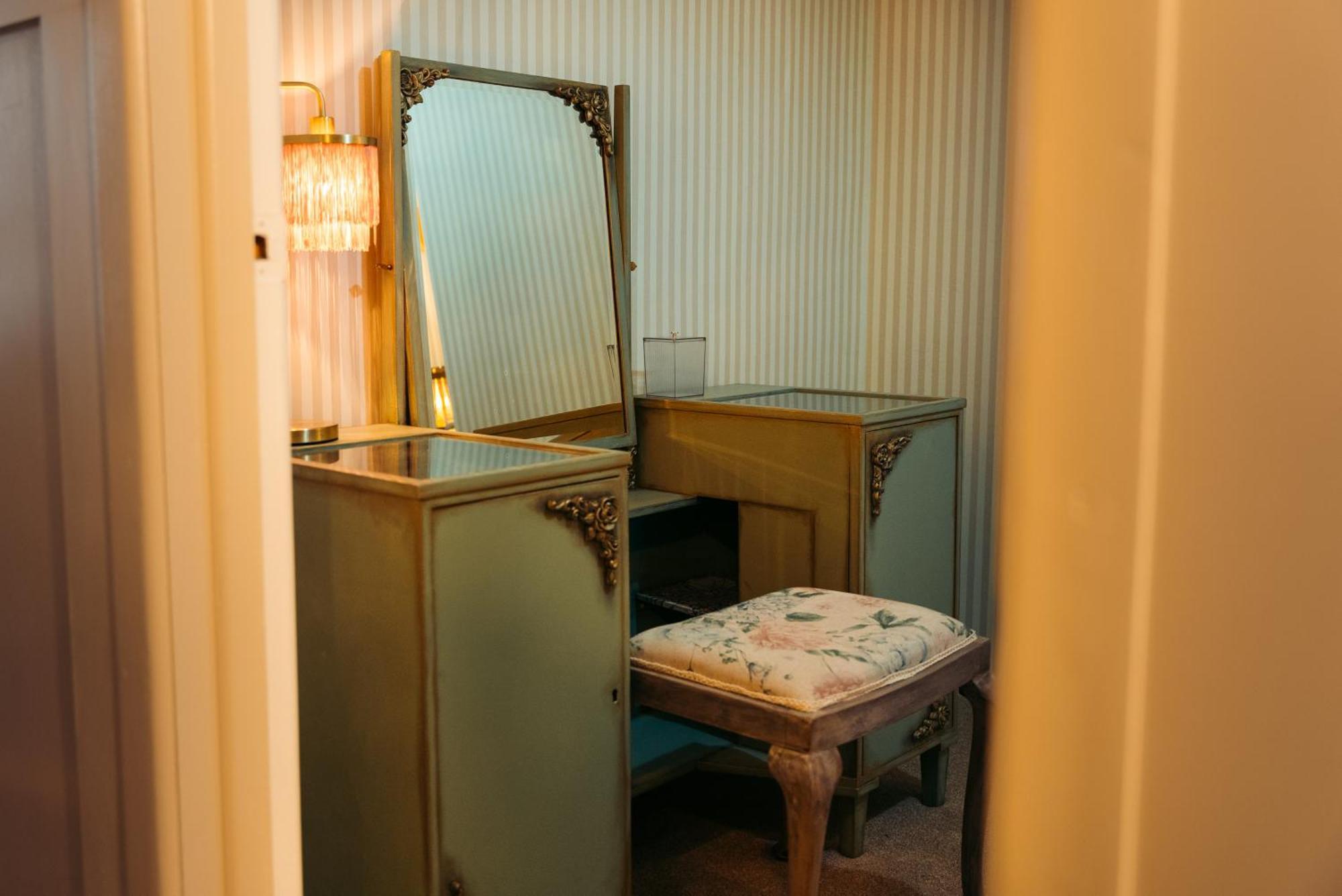 No 50 Chapel Street Townhouse *