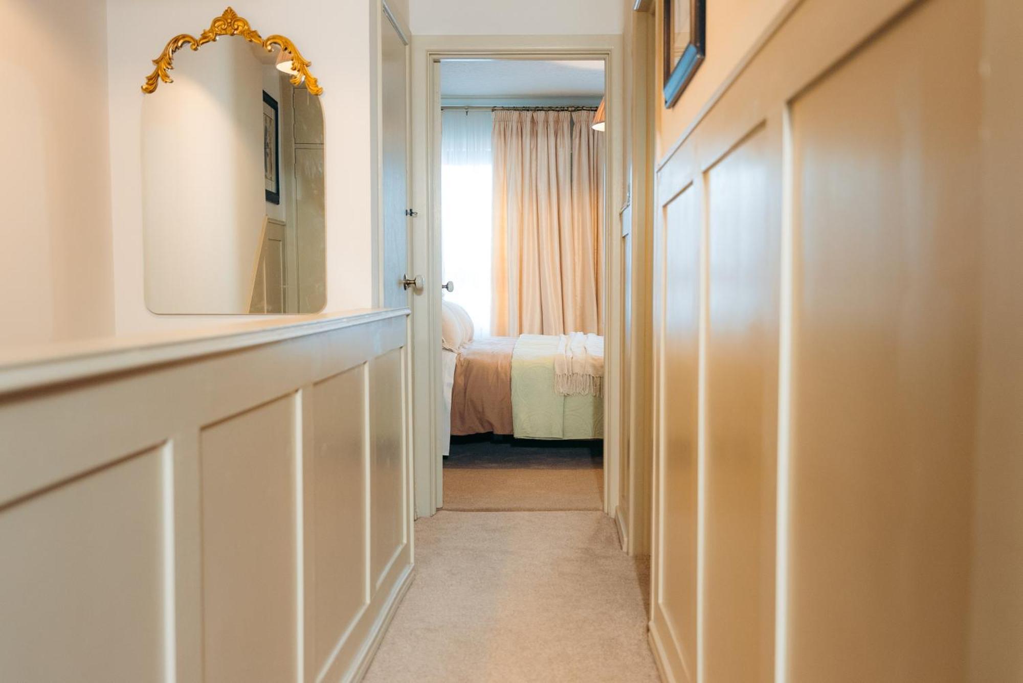 No 50 Chapel Street Townhouse * Cookstown
